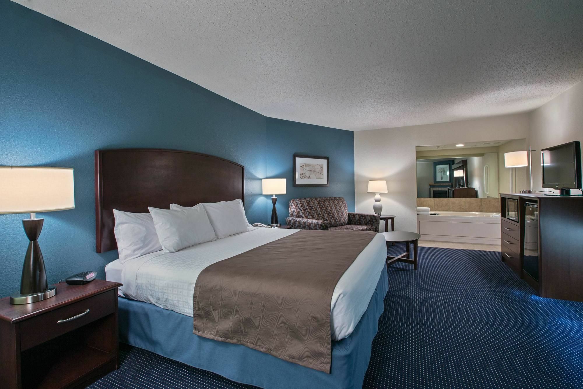 Americinn By Wyndham Форт Додж Екстериор снимка