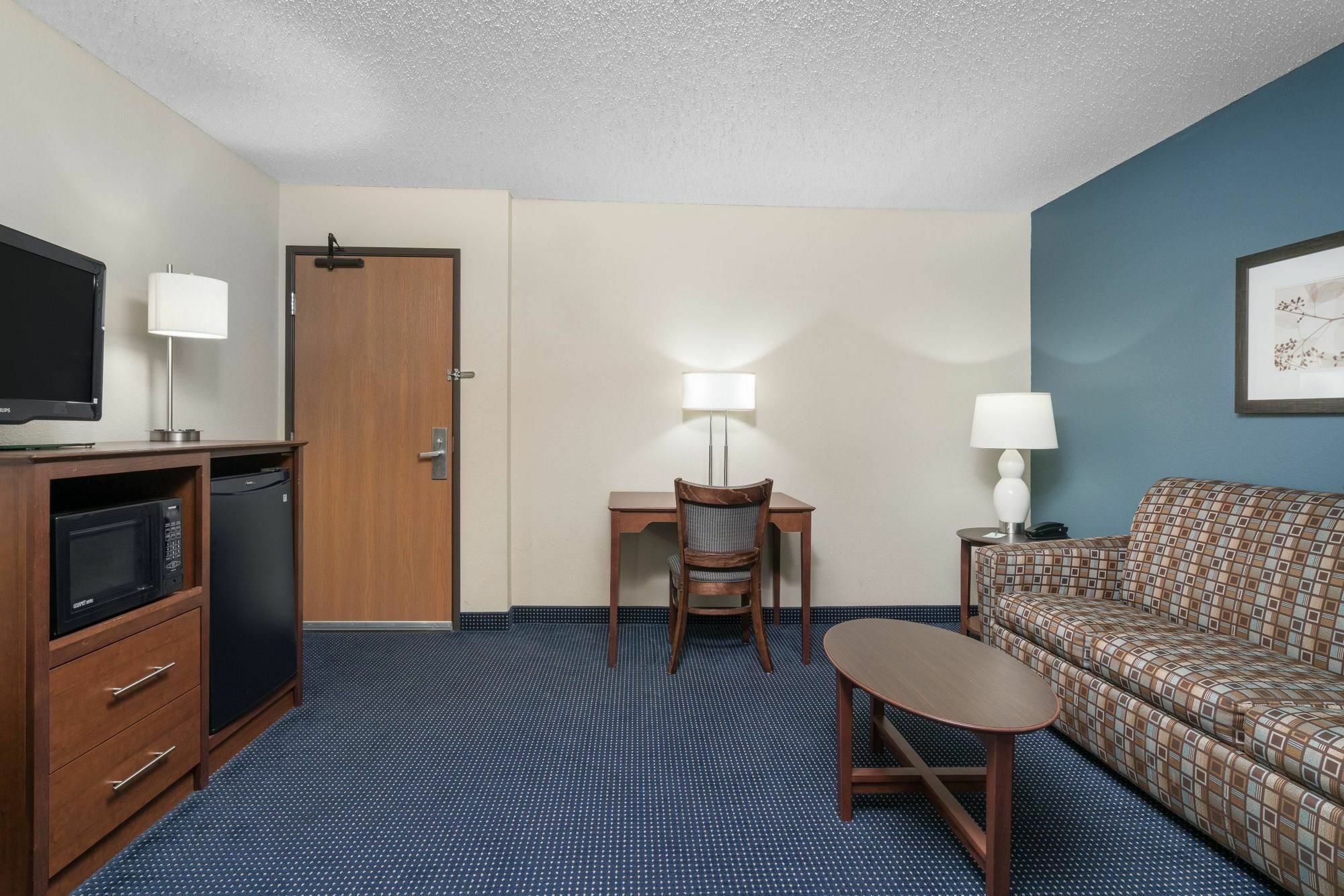 Americinn By Wyndham Форт Додж Екстериор снимка